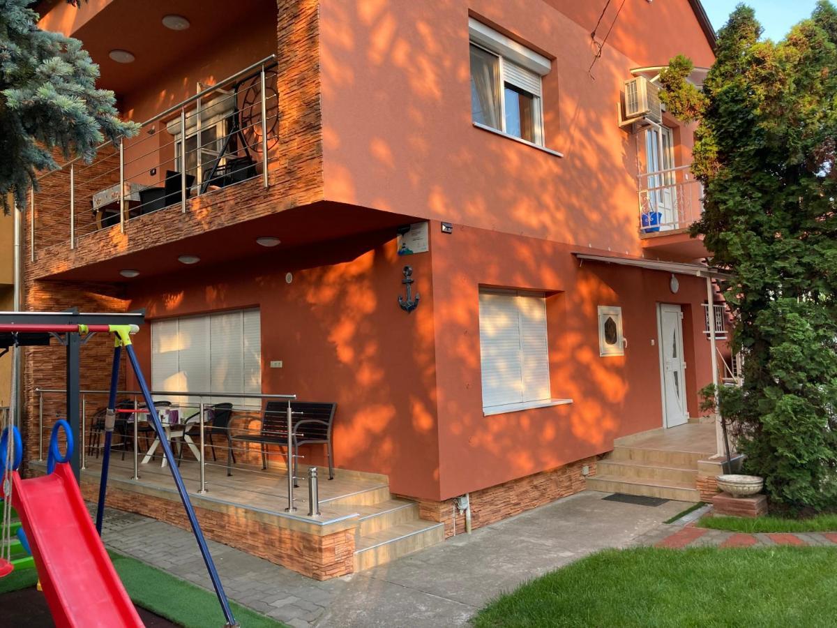 Balaton Vendeghaz Apartment Сиофок Екстериор снимка